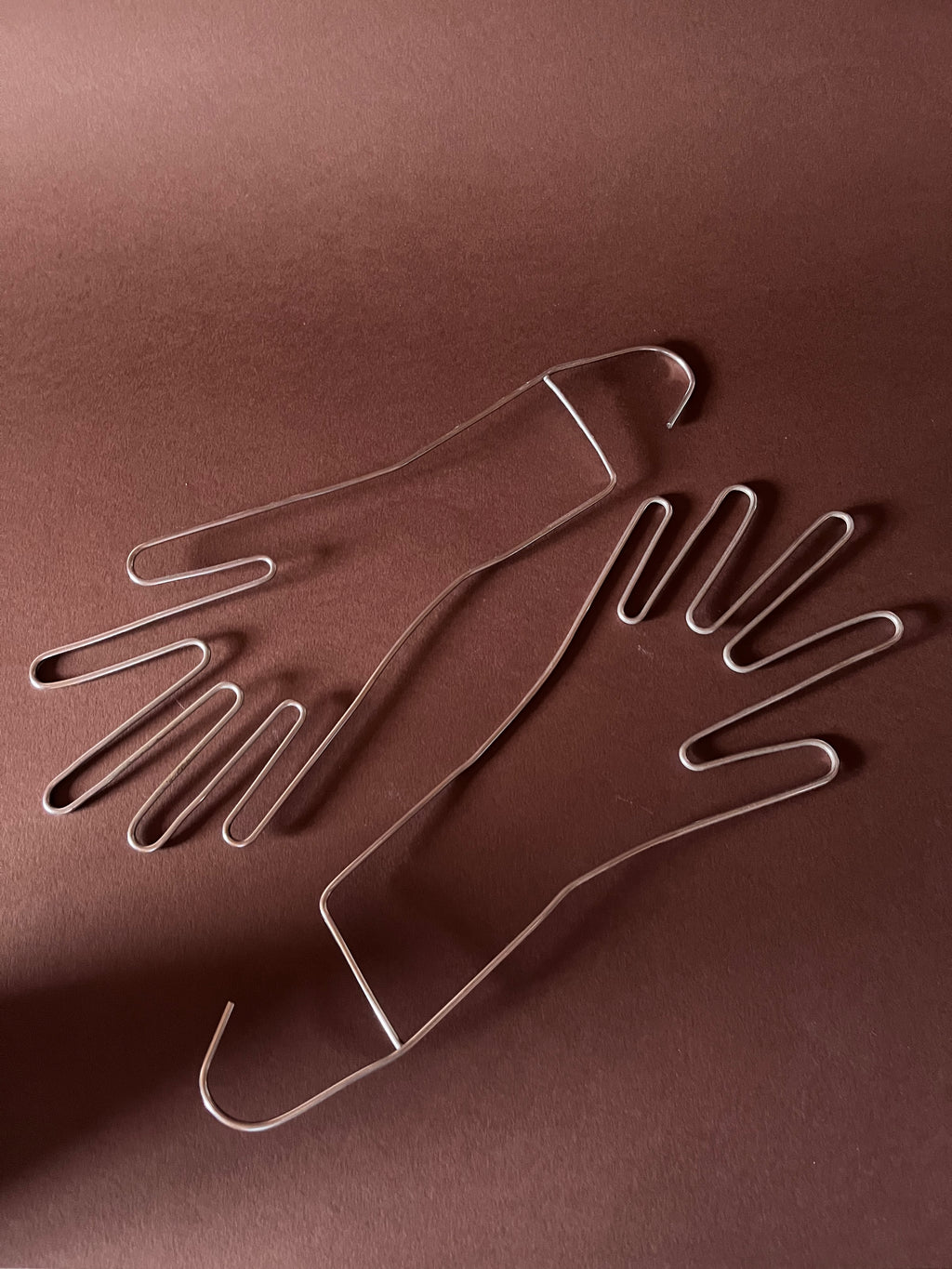 WIRE HANDS