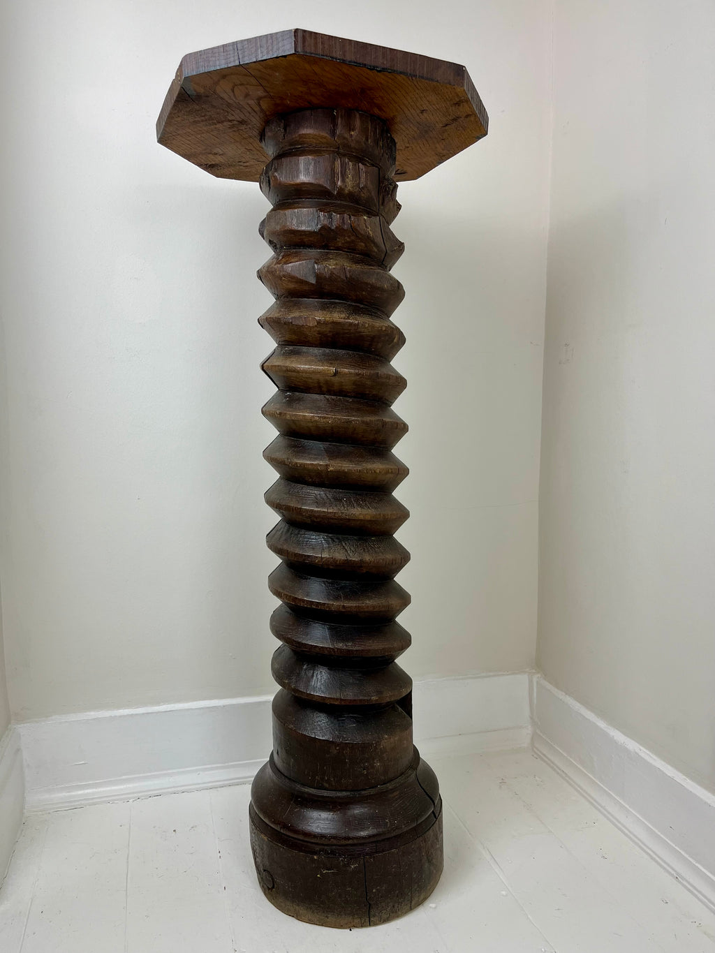 FRENCH SPRIAL PLINTH
