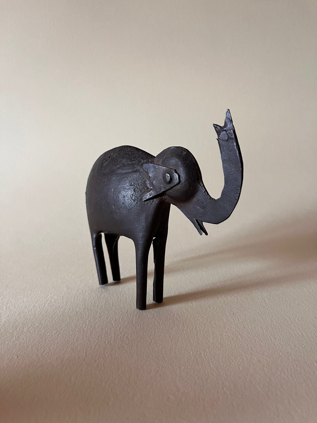 METAL ELEPHANT