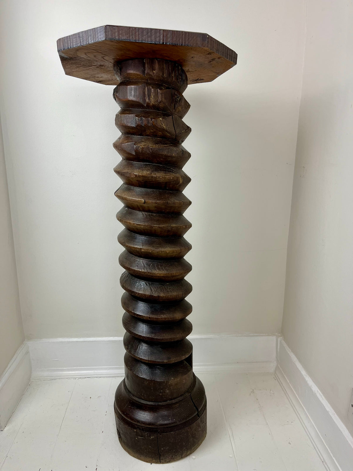 FRENCH SPRIAL PLINTH