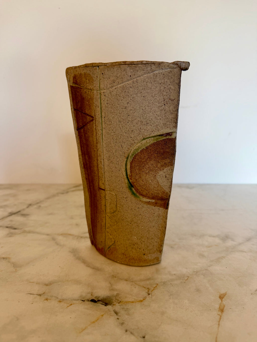 DECORATIVE VASE