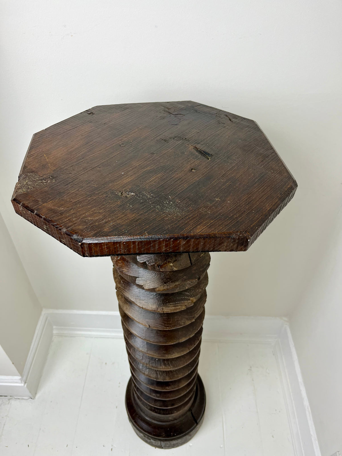 FRENCH SPRIAL PLINTH