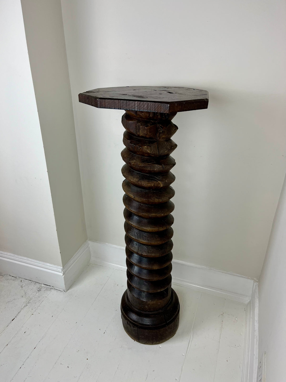 FRENCH SPRIAL PLINTH