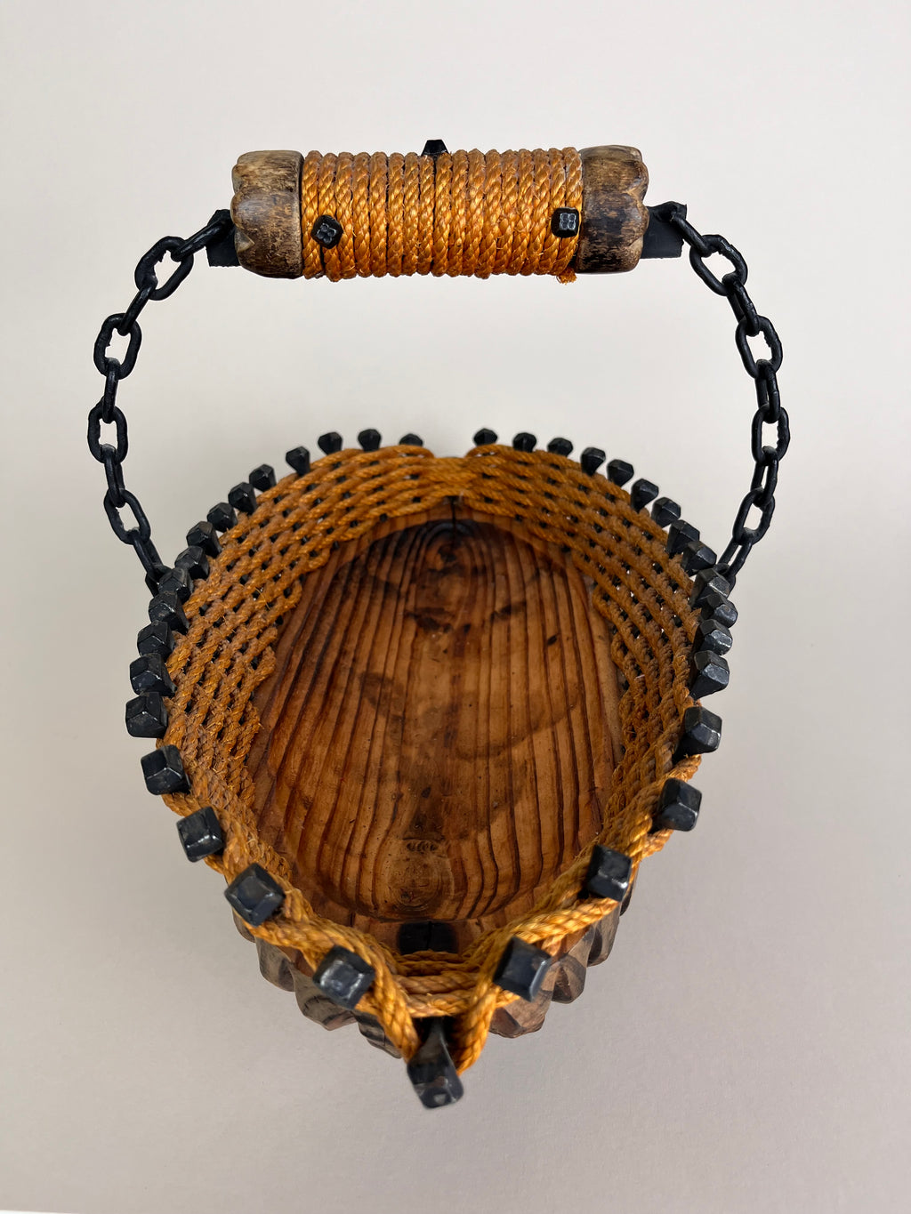 BRUTALIST BASKET