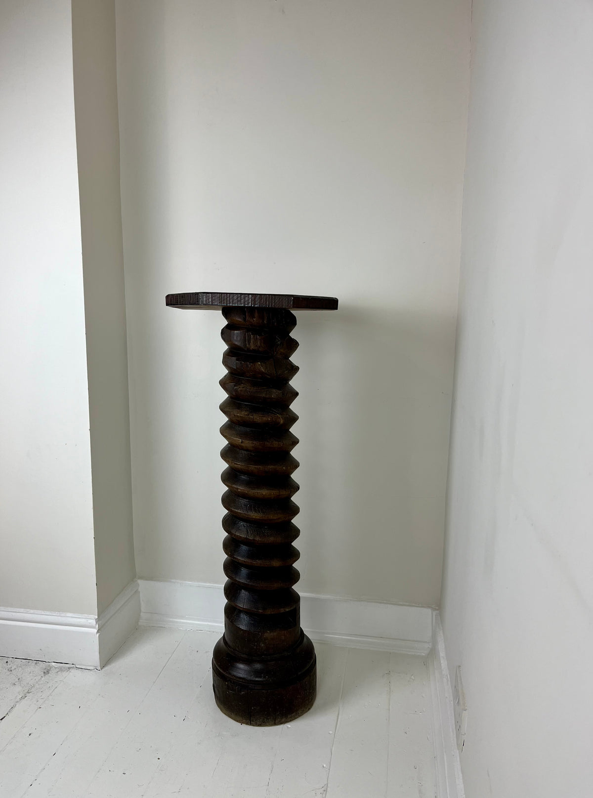 FRENCH SPRIAL PLINTH