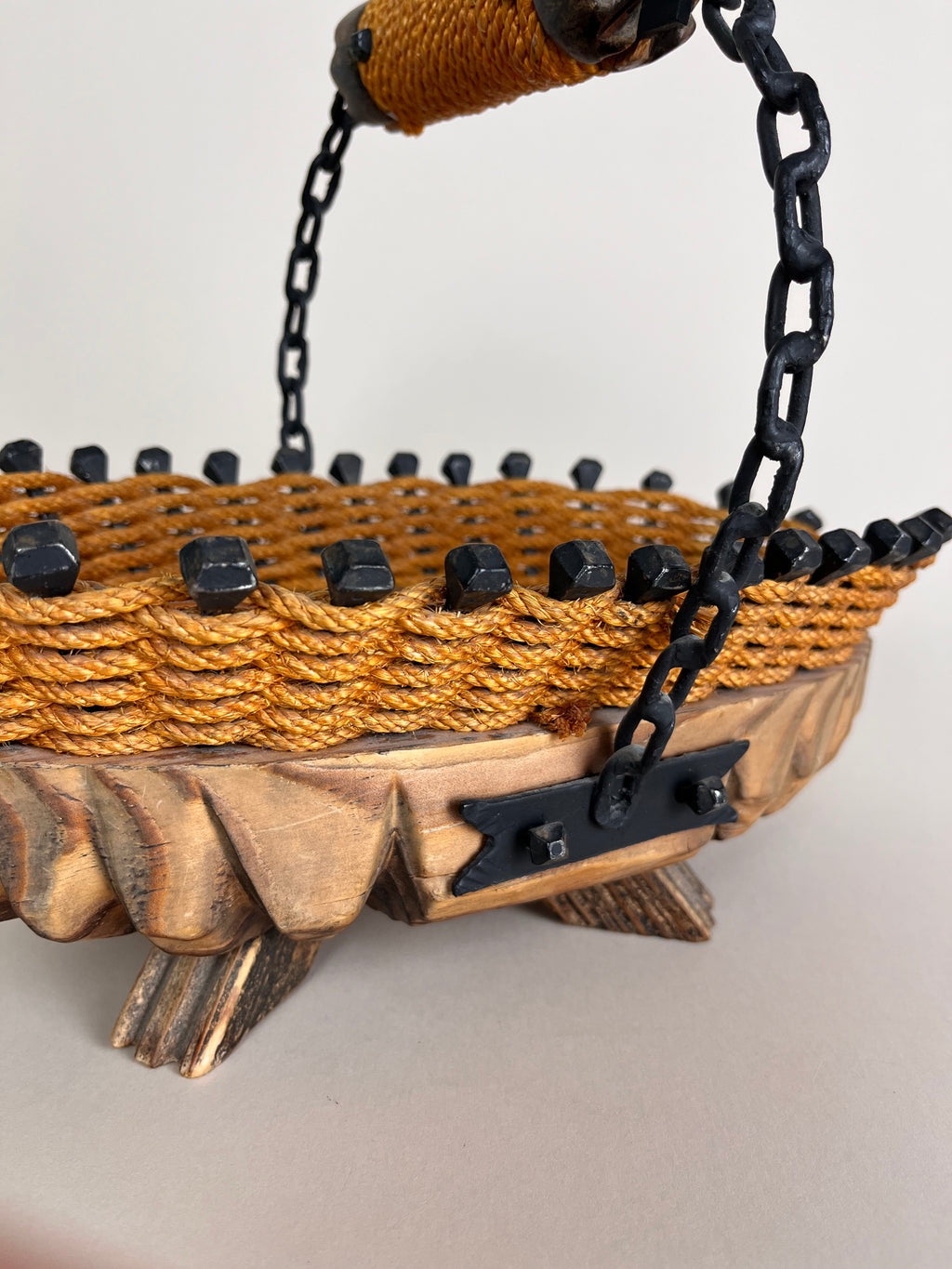 BRUTALIST BASKET