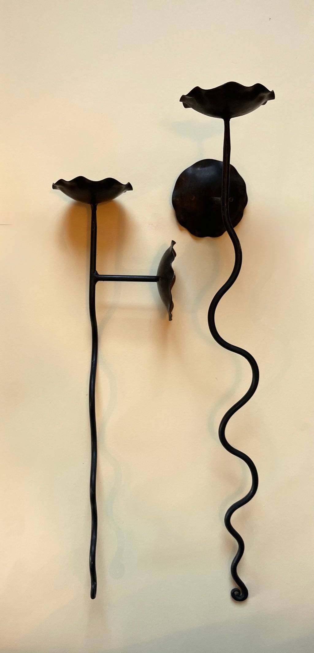 WIGGLEY WALL SCONCES