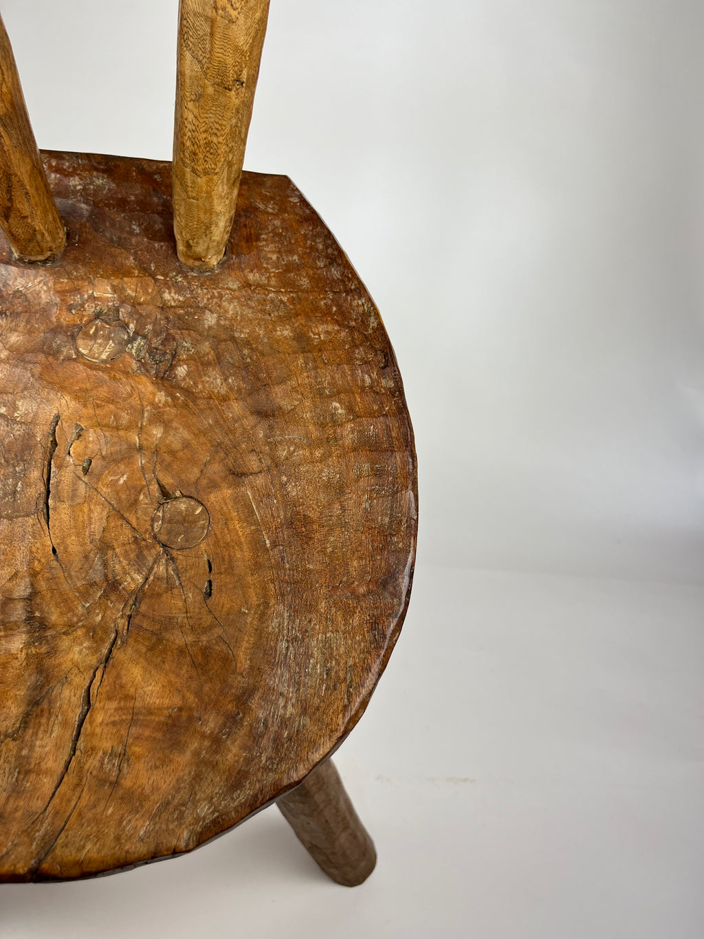 VINTAGE ELM MILKING STOOL