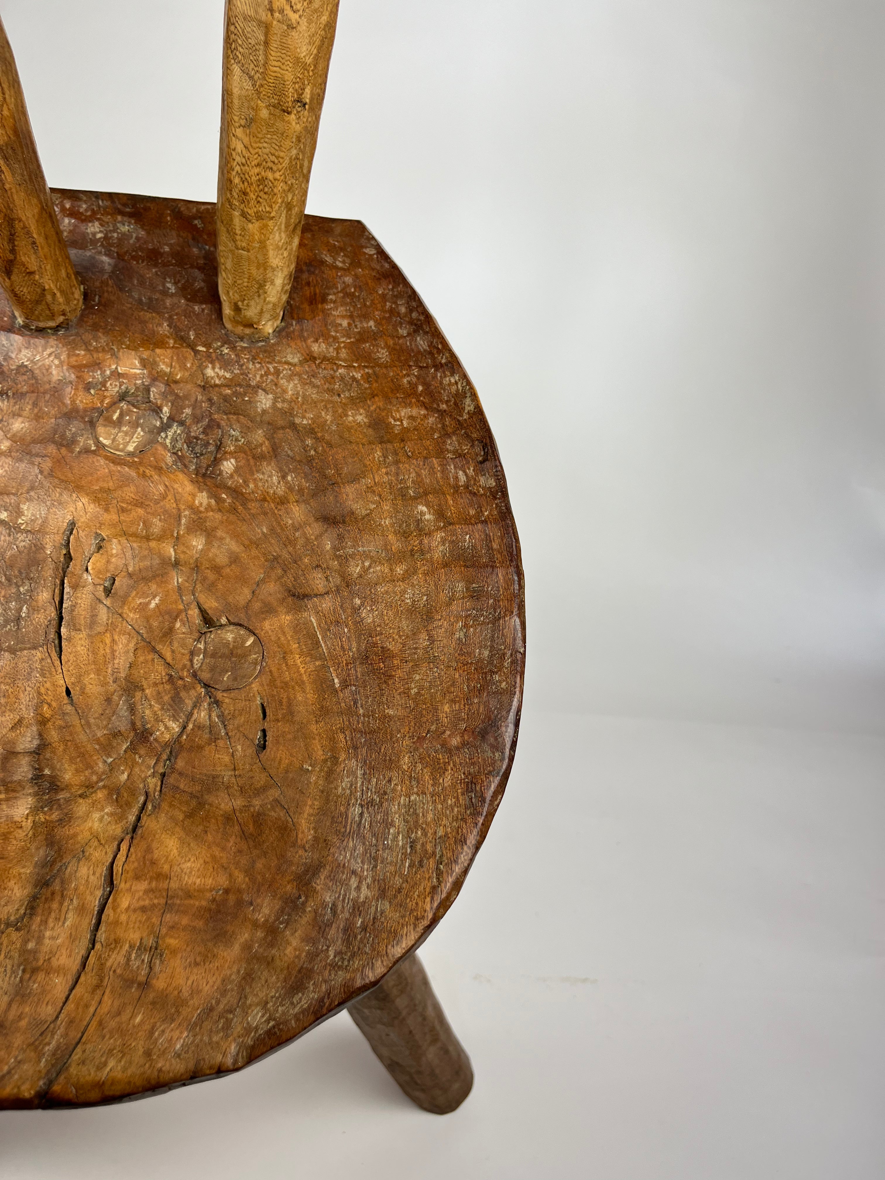VINTAGE ELM MILKING STOOL