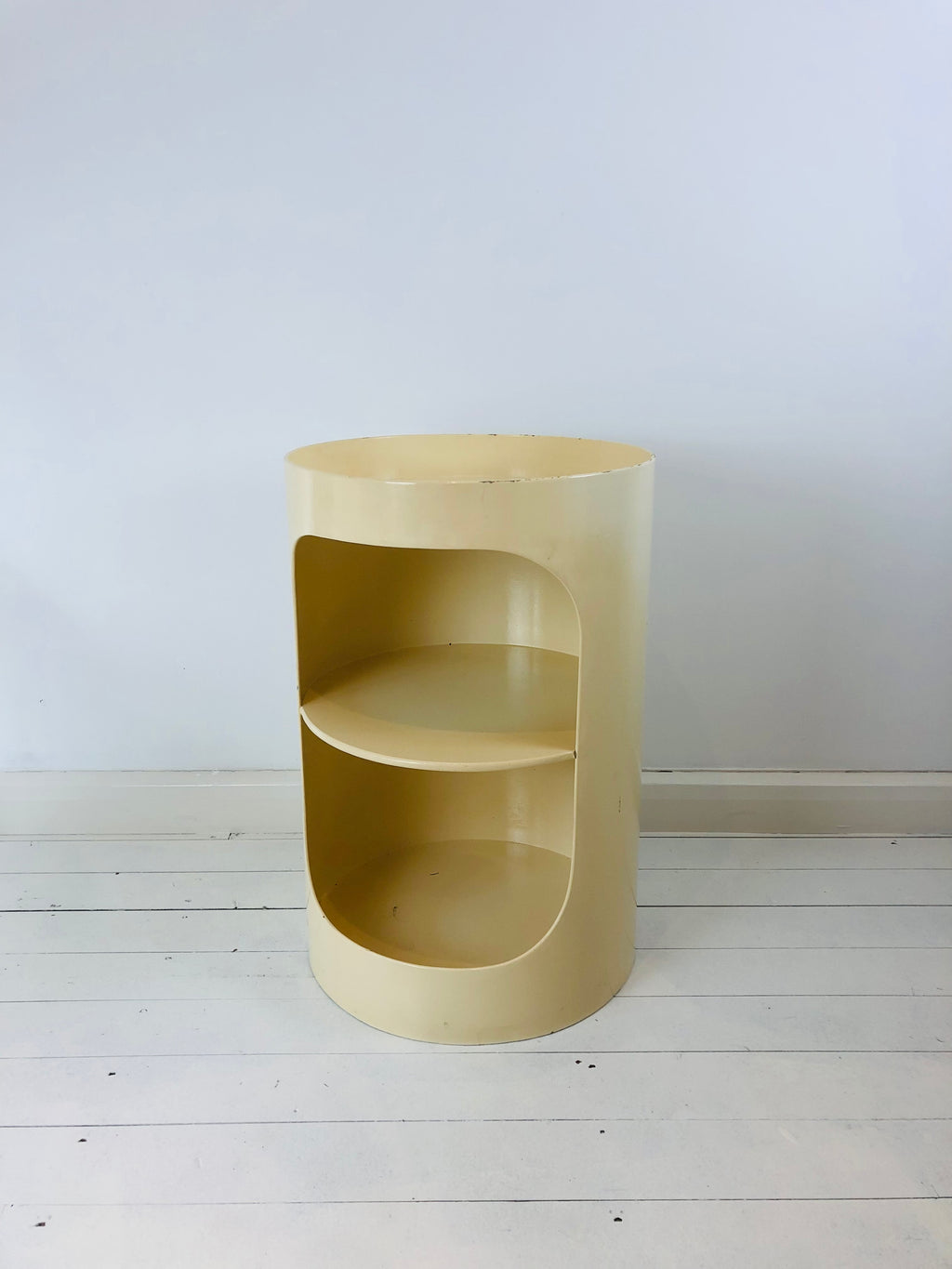 TOMOTOM CHAIR AND SHELF UNIT