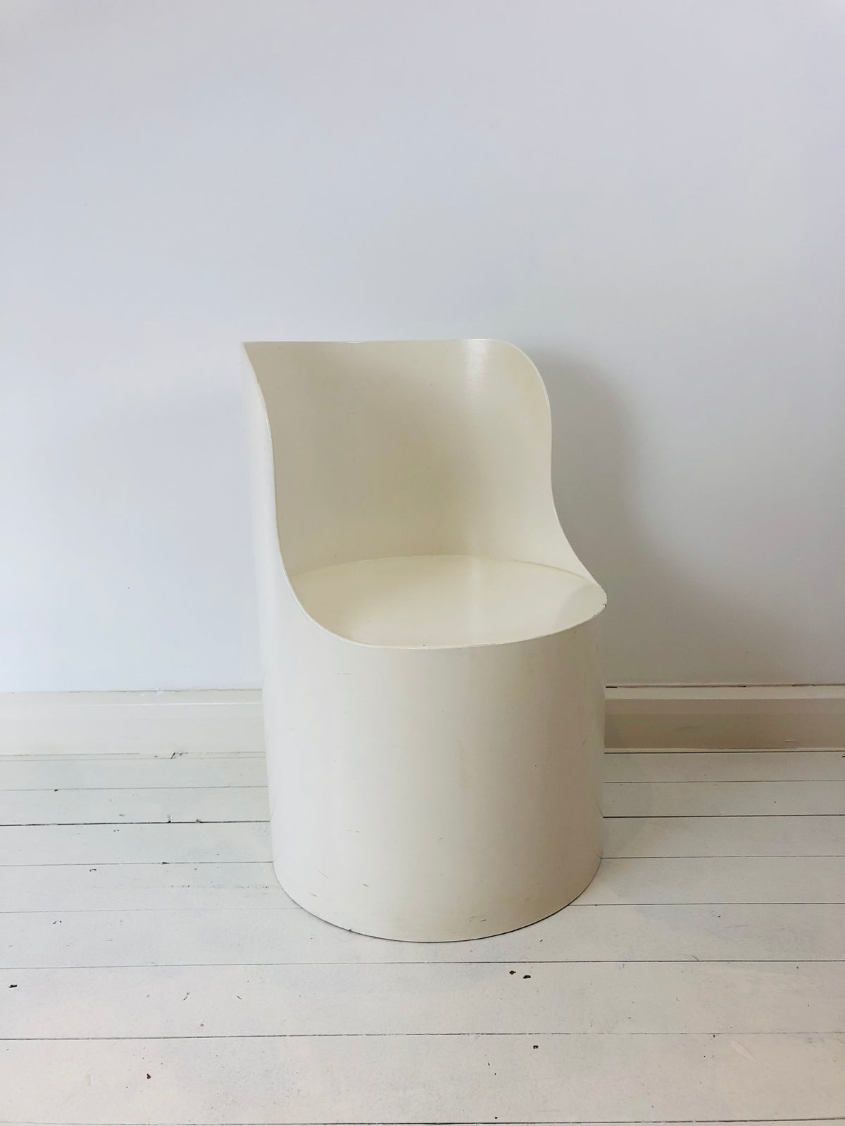 TOMOTOM CHAIR AND SHELF UNIT