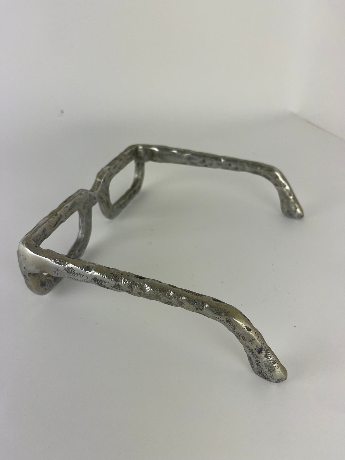 SCULPTURAL ALUMINIUM SPECTACLES