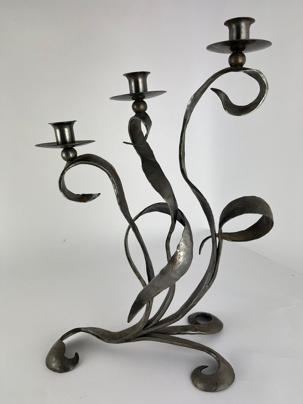 ARTISANIAL CANDELABRA